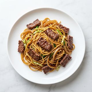 Yakisoba De Ternera Wagyu Y Cebolla
