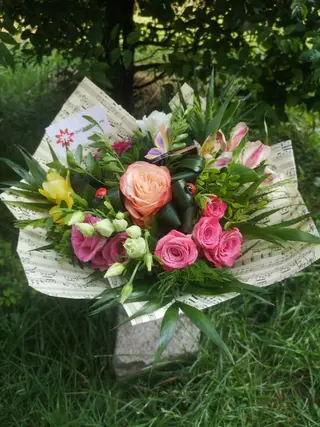 Buchet Vesel