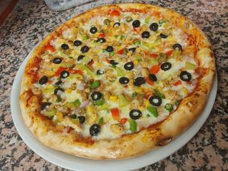 Pizza Especial De Casa 