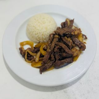 Porção de Picanha Acebolada com Arroz