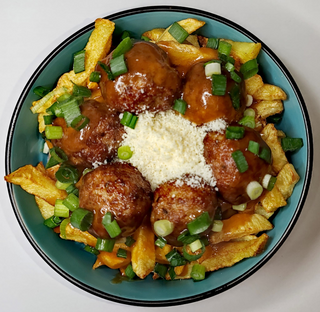 Chifteluțe Porc Gravy