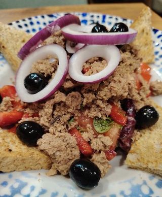 Tuna salata