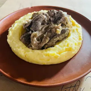 Картопляне пюре з курячою печінкою