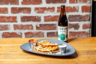 Quesadilla de pui + bere craft