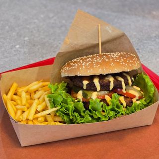 Двойной гамбургер и картофель фри/ Double Hamburger & Fries