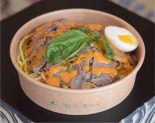 Mian de ternera con salsa thai