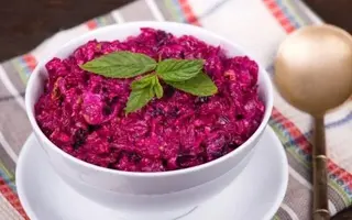 Буряковий салат з Майонезом та часником (150г)