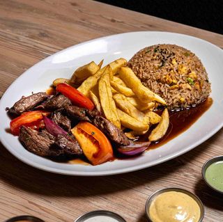 Mostrito saltado