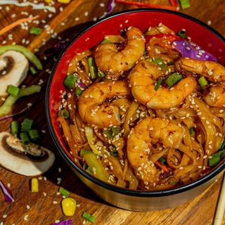 ბრინჯის ლაფშა კრევეტებით