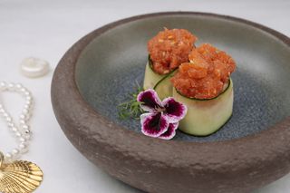 Гункан з тартаром з тунця (100г)