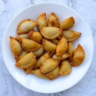 Pelmeni z łososiem i serem (porcja XL) smażone