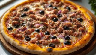 Pizza de atún