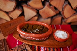 Sarmica u vinovom listu