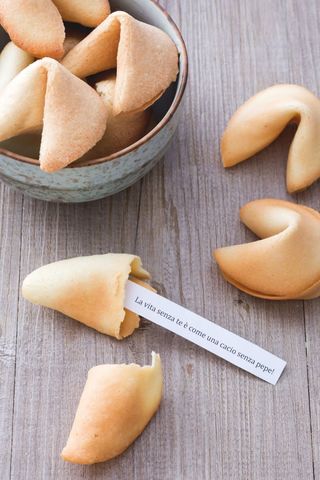 815. Biscotto della fortuna