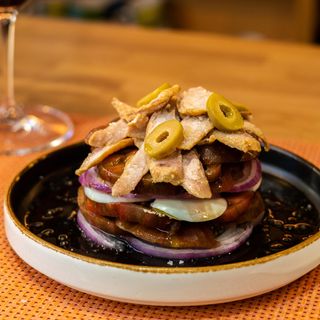 Ensalada De Tomate Mar Azul y Ventresca