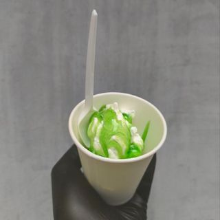 Ice cream with toppings (add)