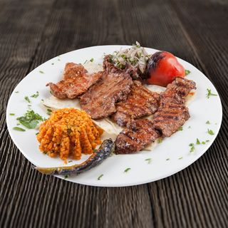 Слайси телятини з мангалу