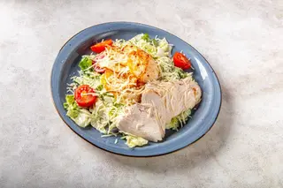 ЦЕЗАРЬ С КУРИЦЕЙ
