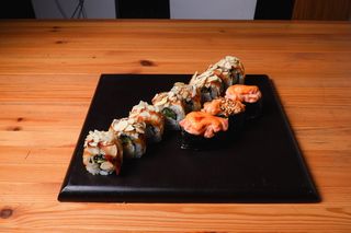 Сет "Унаги" (11 шт.) + картофель фри в подарок 