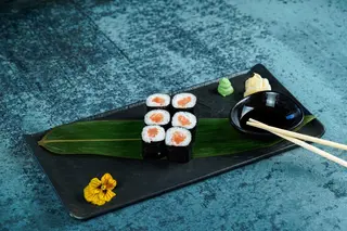 Sake Hosomaki
