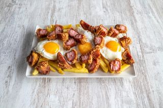 Huevos Rotos Con Torreznos