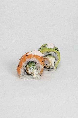 ROLLS GREEN SALMON