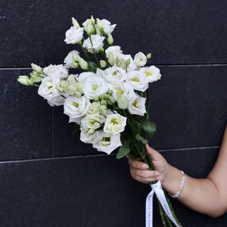 Ramo de 7 Lisianthus Blanco