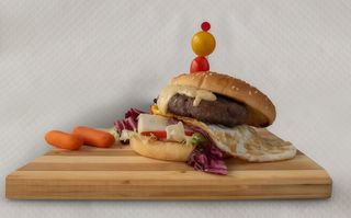 H-20 Hamburguesa de vaca rubia deluxe