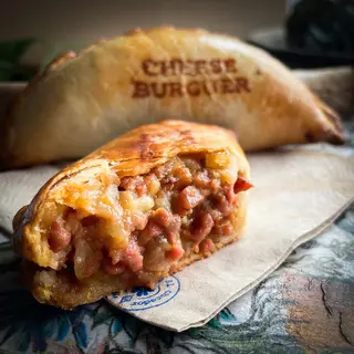 Empanada Gourmet Cheese Burguer 
