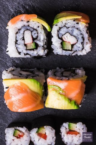 Dragón roll salmón (8 uds.)