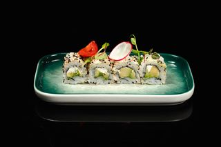 70.URA VEGGIE ROLL
