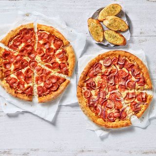25% en 2 Pizzas medianas (esp) + Pan de ajo(4 uds)