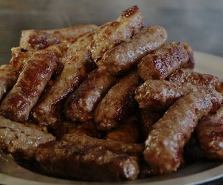 10 ćevapa i pola lepinje