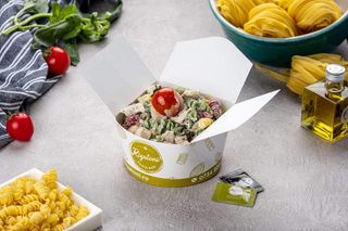 Paste la Beef Stroganoff