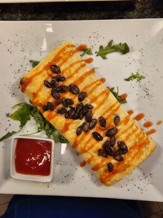 Slana palačinka sa pečenicom