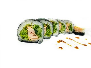 Futomaki łosoś grillowany i teriyaki 