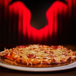 Pepperoni Cheese pizza