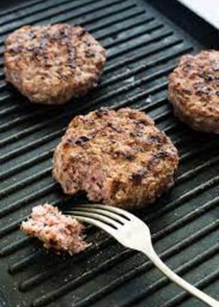 Hamburger di chianina da 230 g più contorno e pane