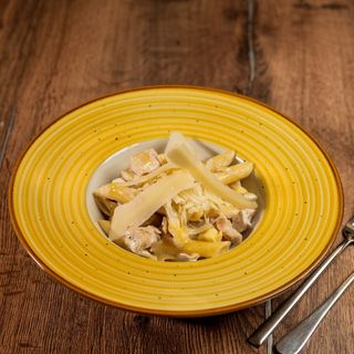 Penne cu pui şi brânza brie