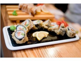 Гарячий рол з крабом (210g)