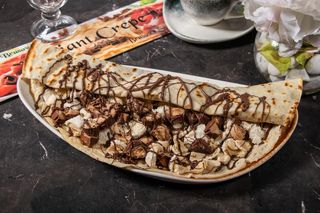 Clatita Uriasa cu Nutella, Kinder Bueno si Rafaello