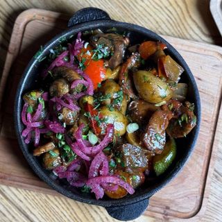 Пательня зі свининою (430г)