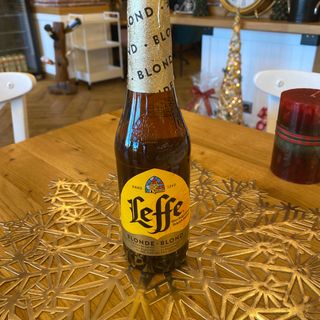 Бира Лефе Блонд 330 мл