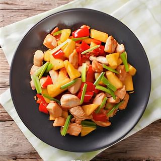 132. Пилешко месо с портокали (700гр)