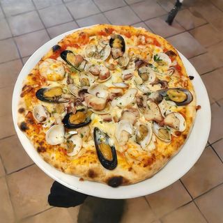 Pizza Al Frutti Di Mare (33 Cm.)