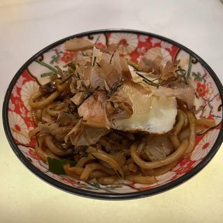 170A.Udon Frito Con Ternera Y Salsa De Ostra