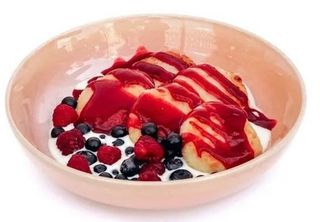 Сирники з ягодами