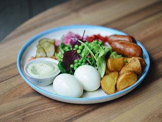 Сніданок з сосисками і картоплею (490g)