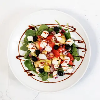 Grčka salata s feta sirom
