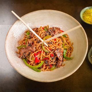 Нудлс с говядиной